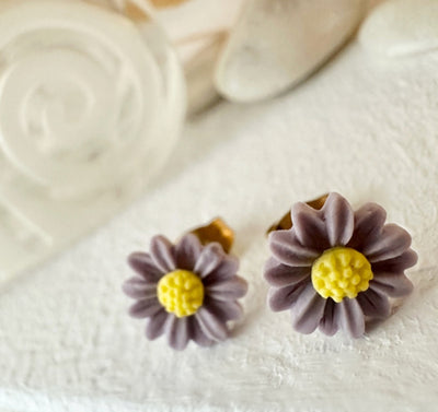 Pika and Bear | Bellis Porcelain Daisy Stud Earrings